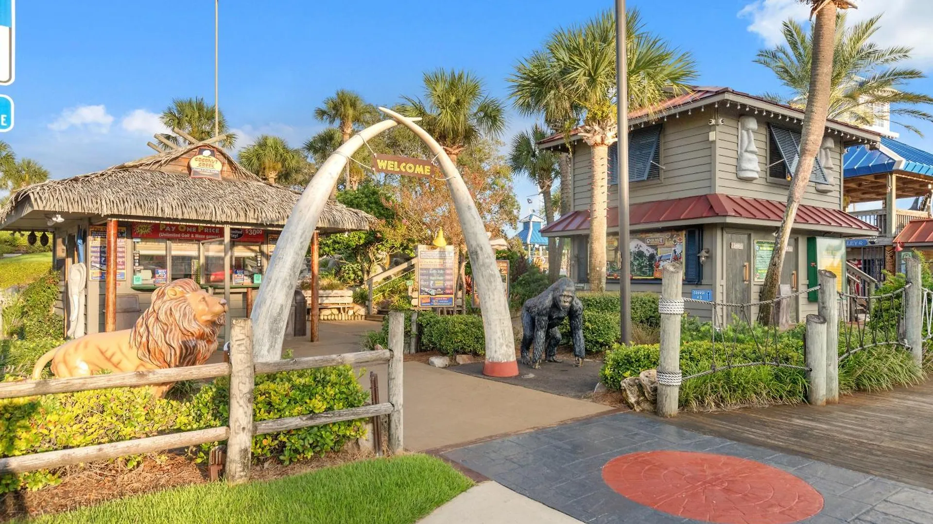 Serenity By The Sea! 4Br Retreat, Sleeps 12, Walk To Beach Panama City Beach Semesterbostad