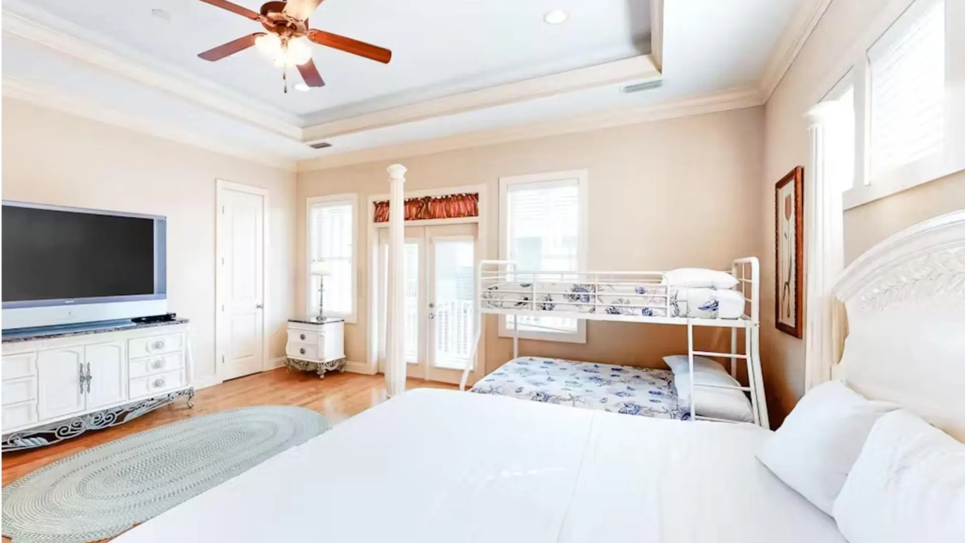 Serenity By The Sea! 4Br Retreat, Sleeps 12, Walk To Beach Panama City Beach 0*,