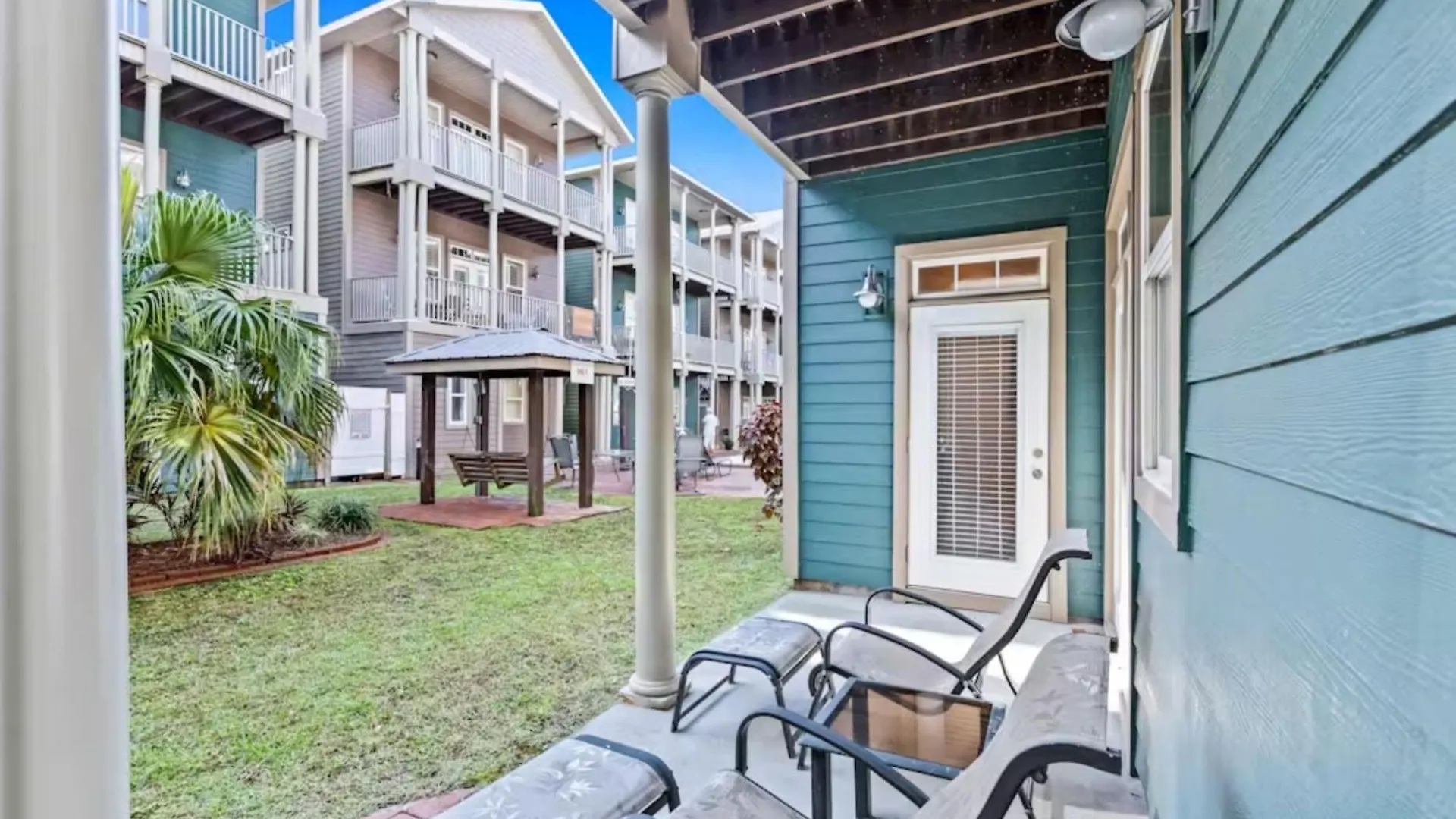 Serenity By The Sea! 4Br Retreat, Sleeps 12, Walk To Beach Panama City Beach